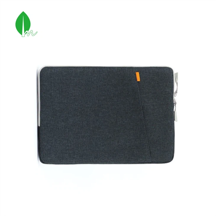 Laptop sa rukavima 17 inča